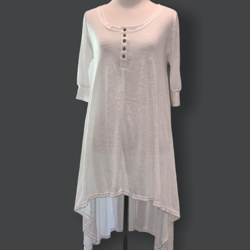 Soft White Nubby Boho Lagen Look Top. Sz small
